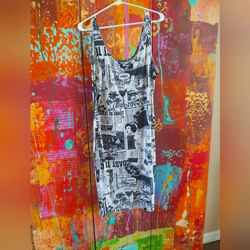 Black and White Graphic Print Dress
